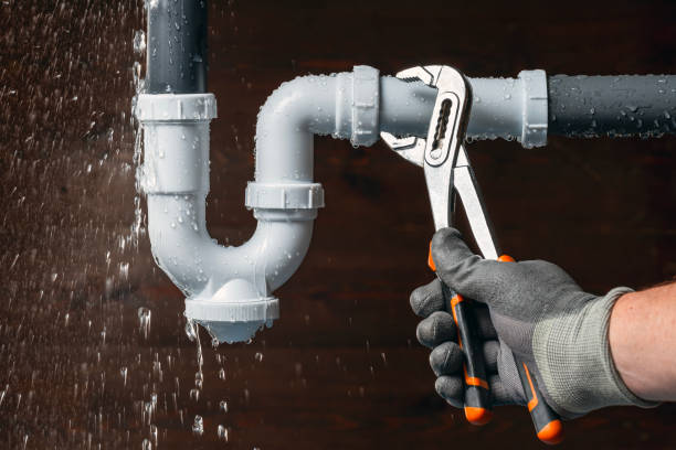 Professional Gas Line Repair technician working in Marionville, VA